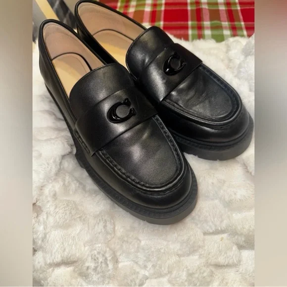 Coach Leah Loafer 🖤 - Picture 3 of 7
